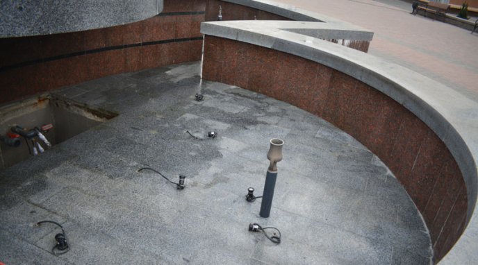 Незабаром у Хусті запрацюють міські фонтани – 03 Незабаром у Хусті запрацюють міські фонтани – 03