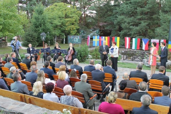 Угорські та словацькі журналісти стали переможцями Міжнародного фестивалю «Мій рідний край» (ФОТО) – 04 Угорські та словацькі журналісти стали переможцями Міжнародного фестивалю «Мій рідний край» (ФОТО) – 04