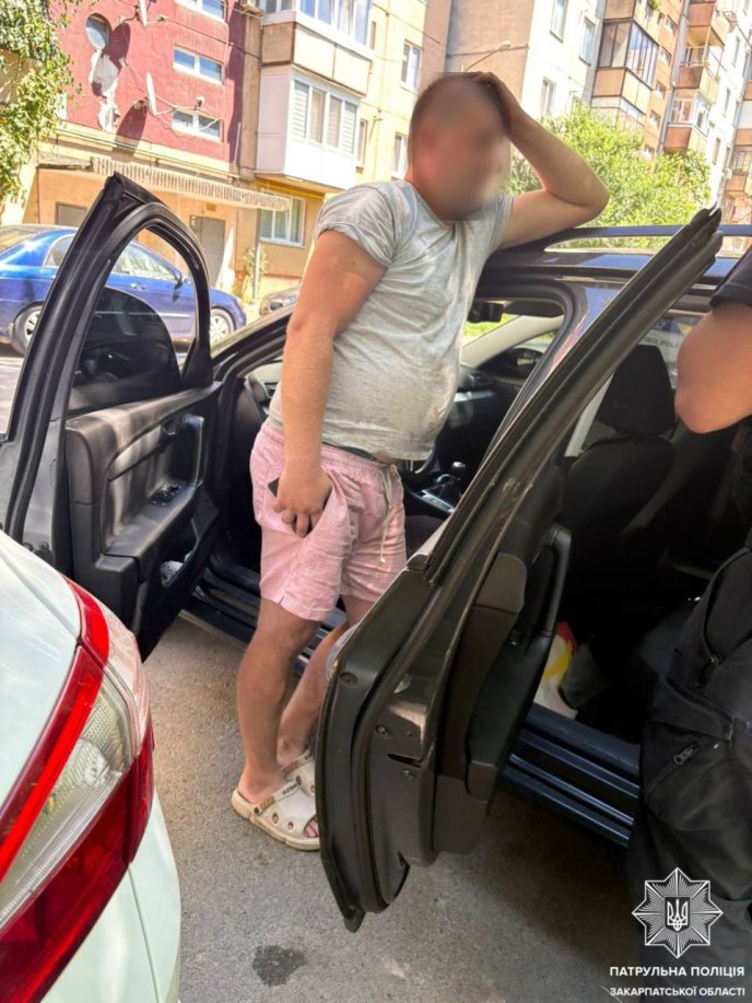 Водій, якого зупинили в Ужгороді, має сплатити понад 70 тисяч гривень штрафу – 01 Фото — УПП Закарпатської області