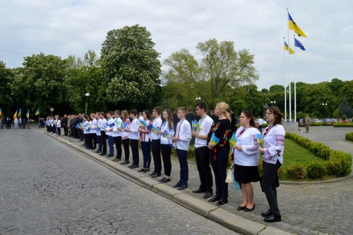 Як в Ужгороді святкували схвалення безвізу для України – 06