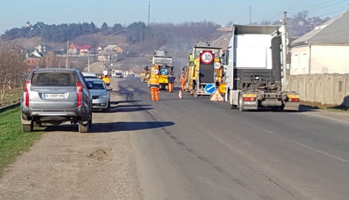 Дорогу з Мукачева до Хуста капітально відремонтують – 03 Дорогу з Мукачева до Хуста капітально відремонтують – 03