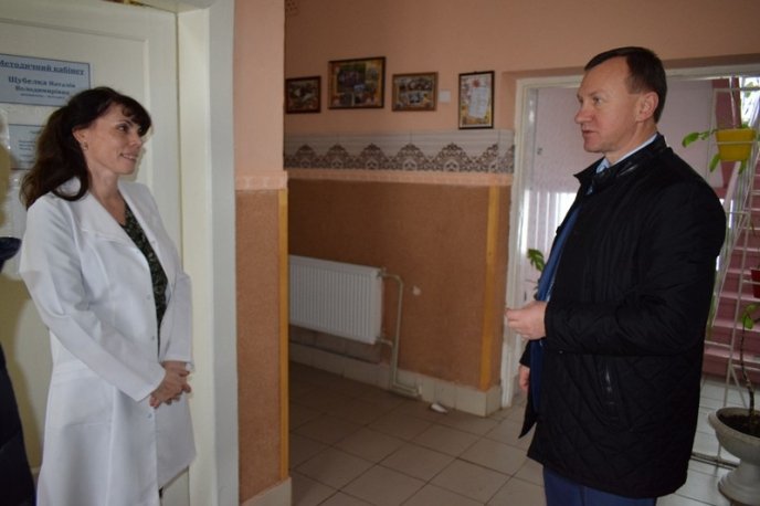 Тепло в садочку: в одному з дитсадків Ужгорода замінили вікна – 01 Тепло в садочку: в одному з дитсадків Ужгорода замінили вікна – 01