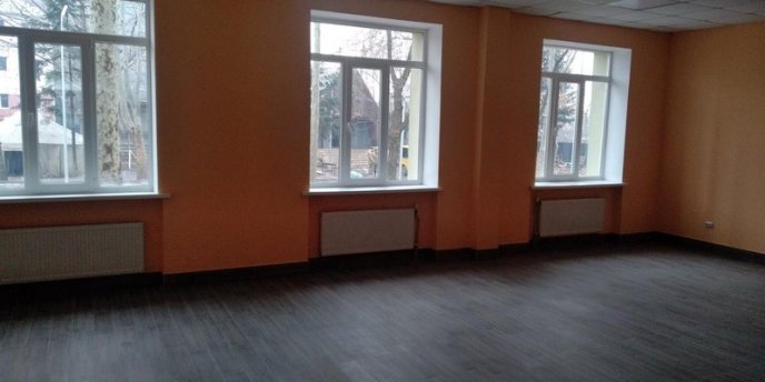 На території військового містечка у Мукачеві відкрили першу оновлену казарму – 03 На території військового містечка у Мукачеві відкрили першу оновлену казарму – 03