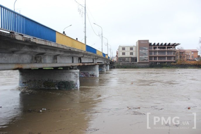 Рівень води у Латориці в межах Мукачева, Кольчина та Чинадієва сильно піднявся – 17