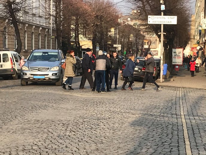 Автомобіль збив неповнолітнього пішохода – 03