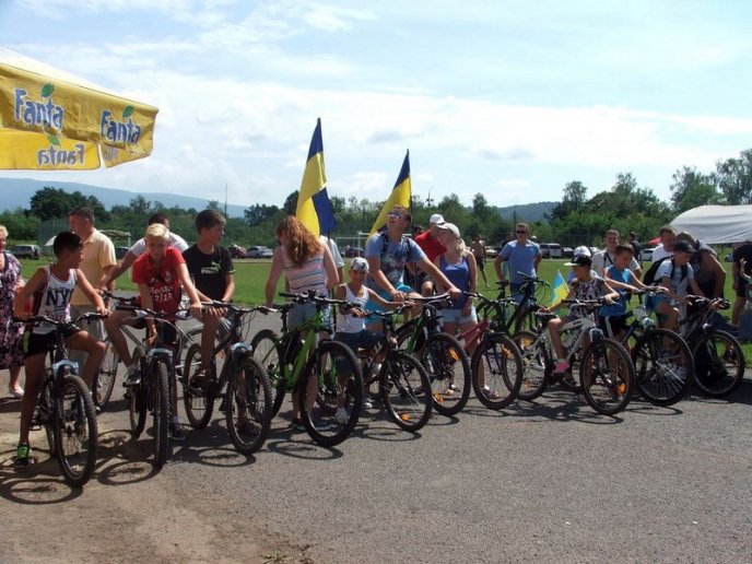У Кольчині на Мукачівщині започаткували свято селищної ради – 09