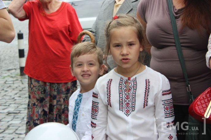 У Мукачеві відзначили 20-ту річницю Конституції України – 06