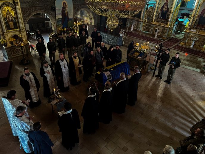 Сьогодні на Закарпатті поховали 27-річного Героя – 04