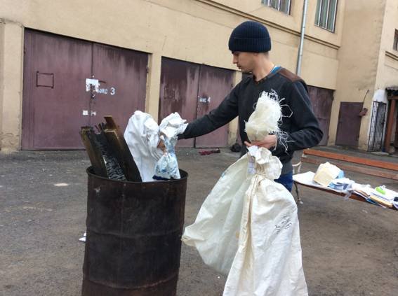 У Мукачеві горіли наркотичні речовини вартістю 100 тисяч гривень – 01