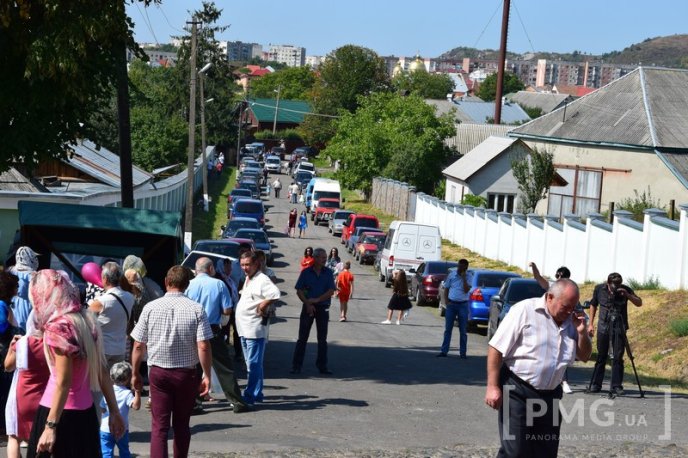 Мукачево святкує Успіння Пресвятої Богородиці: у монастирі – тисячі вірників – 14
