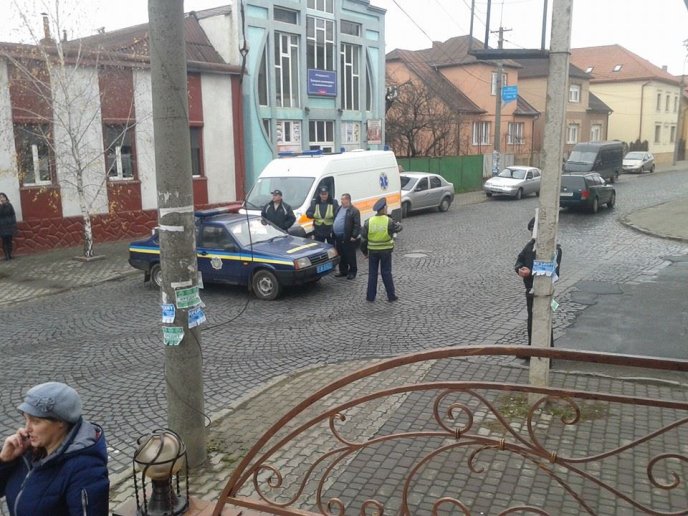 Мукачівську РДА замінували (ФОТО) – 04