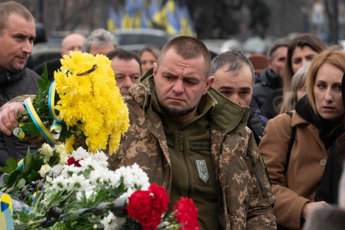 В Ужгороді з військовими почестями поховали полеглого захисника – 07