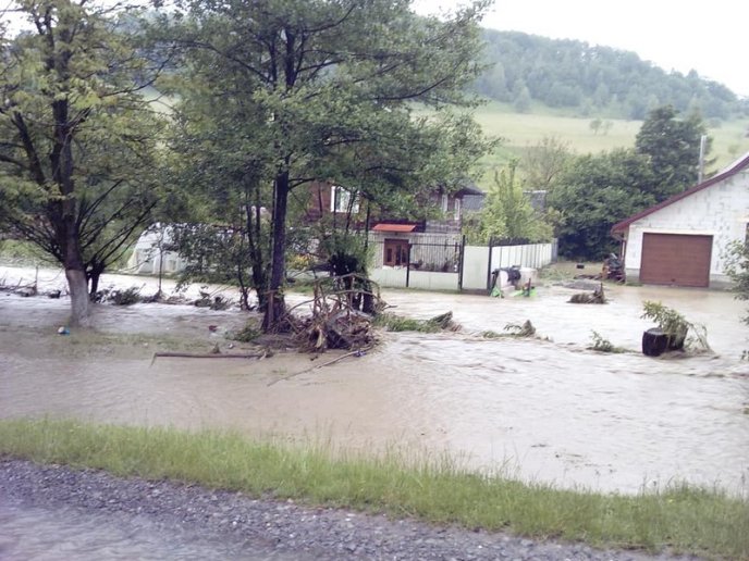 Церква у воді: ще одне село на Закарпатті постраждало від негоди – 03