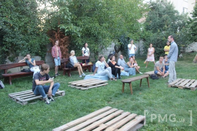 У Мукачеві відбувся благодійний вечір у підтримку Юлії Миронової, яка перебуває у реанімації у Таїланді – 01