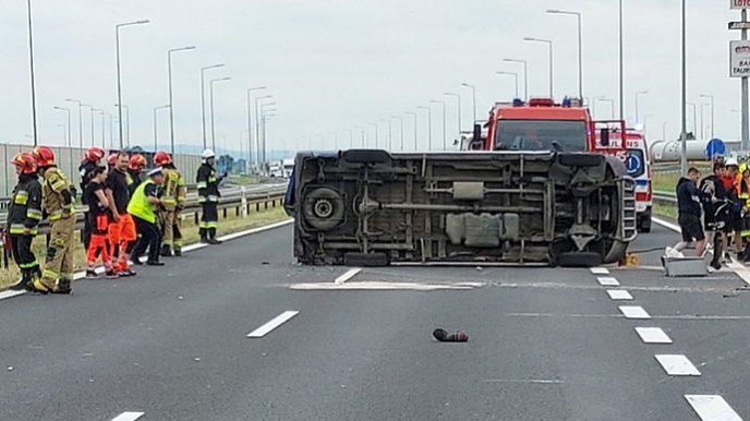 Сім’я із Закарпаття потрапила у моторошну ДТП за кордоном, – соцмережі – 02