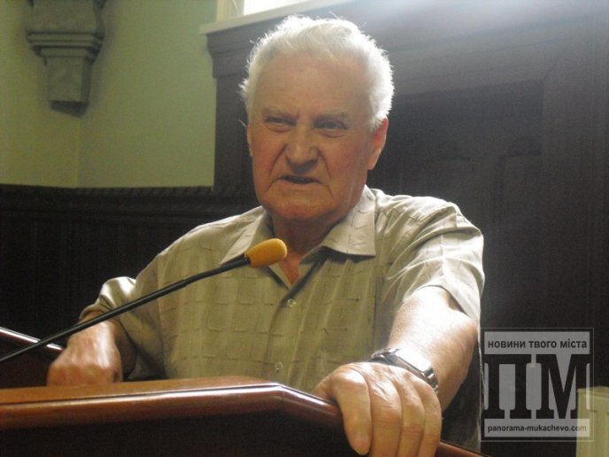 Громадська рада Мукачева обговорила проект децентралізації влади та вчергове відклала перенесення Меморіалу з центру міста (ФОТО) – 07