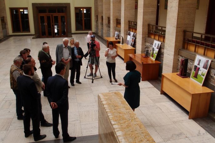 В Ужгороді презентовано проекти пам’ятника жертвам Голодомору – 08 В Ужгороді презентовано проекти пам’ятника жертвам Голодомору – 08