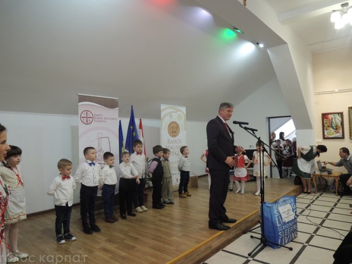 У Рахові урочисто відкрили Угорський дім – 01