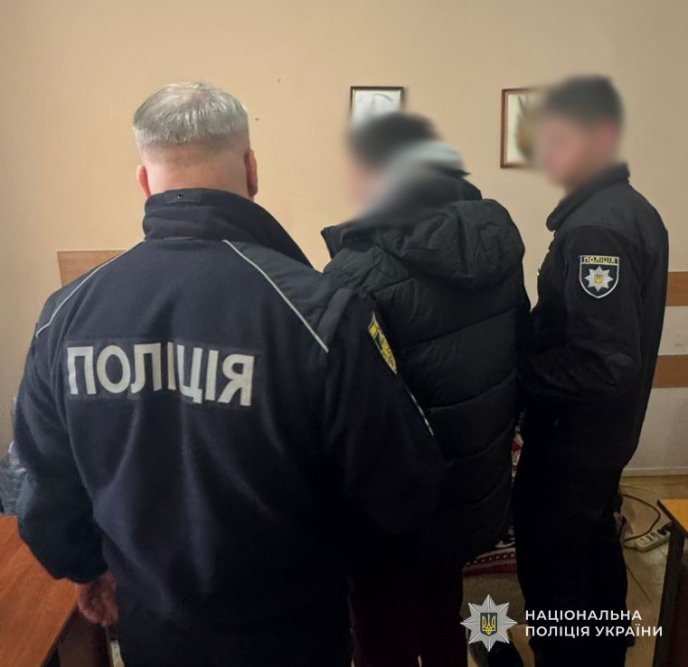 Житель Закарпаття підпалив дві машини у Львові