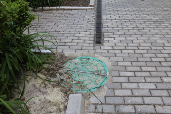 У Мукачеві за понад півмільйона гривень відремонтували проїзд на Першотравневій набережній – 02