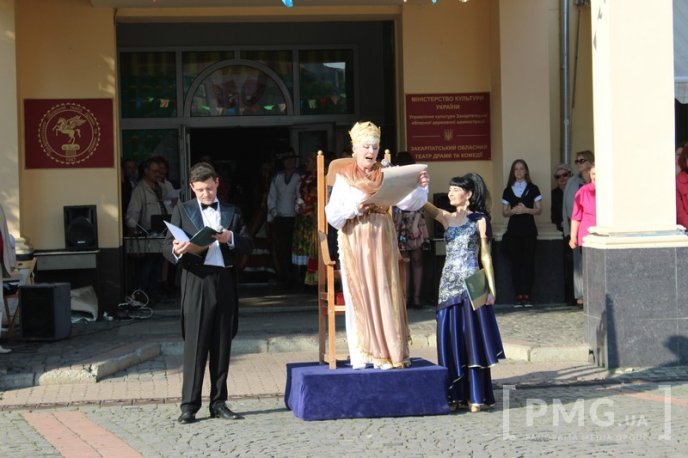 У Мукачеві відкрили фестиваль театральних колективів "Етно-Діа-Сфера" – 10