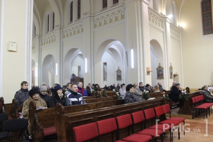 Римо-католики Мукачева відзначають Різдво Христове – 02