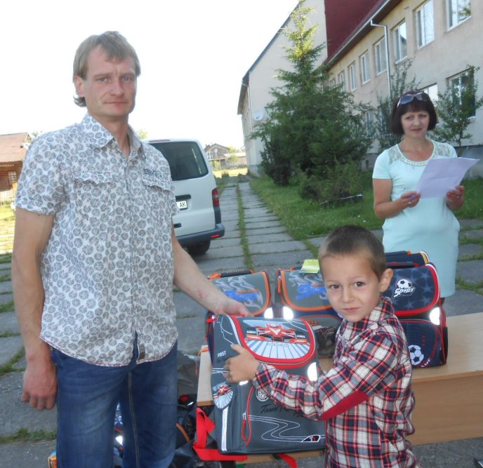 Школярі Рахівщини готові до нового навчального року – 06