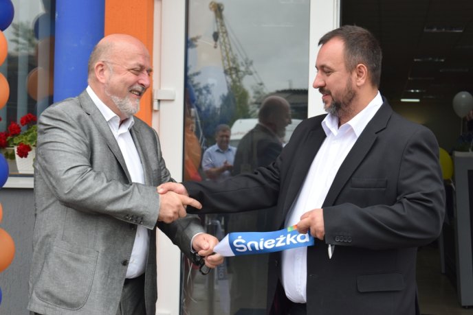 У Мукачеві відкрився салон лакофарбової продукції "Снєжка" – 10 У Мукачеві відкрився салон лакофарбової продукції "Снєжка" – 10