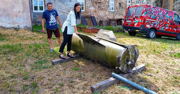 На Закарпаття у музей привезли залишки ракет, якими окупанти били по Україні – 04
