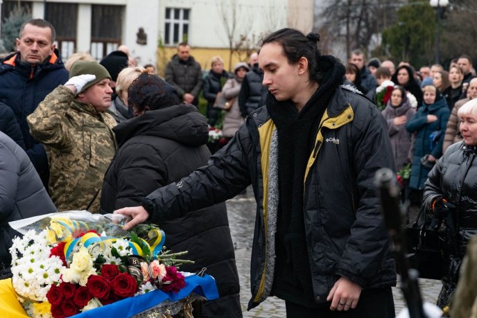 До війни працював вчителем: в Ужгороді поховали Героя – 07