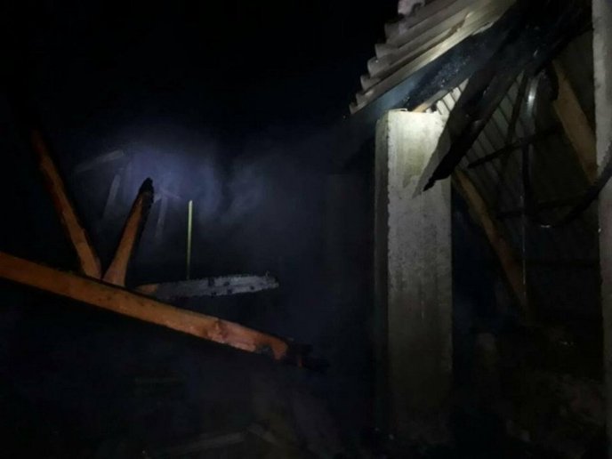 Вранці загорівся деревообробний цех – 02