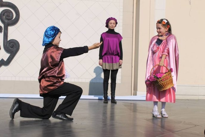 В рамках Дня міста Ужгород відбувся масштабний танцювальний флешмоб – 04