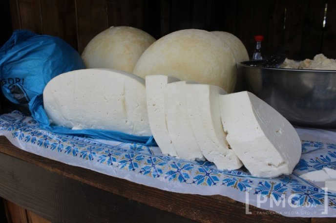 Фестиваль "Огинь і м’ясо" у Мукачеві стартував злетом байкерів – 25