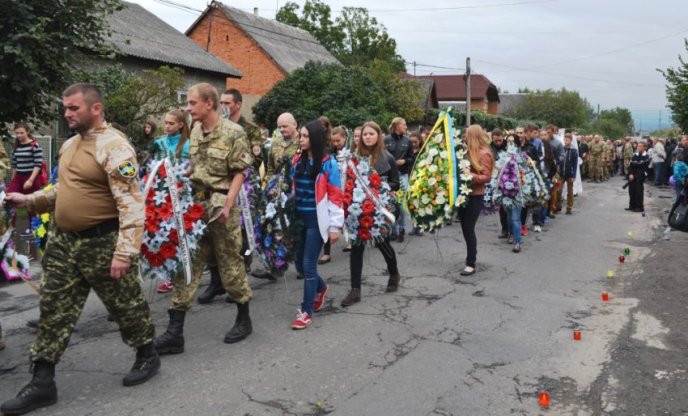 У Буштині попрощались з бійцем АТО Павлом Дурундою – 12