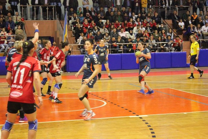Гандболістки з Ужгорода вдруге поступились суперницям з Туреччини – 14