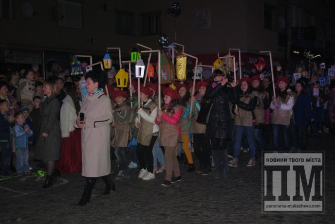У Мукачеві відзначили День святого Мартина яскравим вогняним шоу (ФОТОРЕПОРТАЖ) – 06