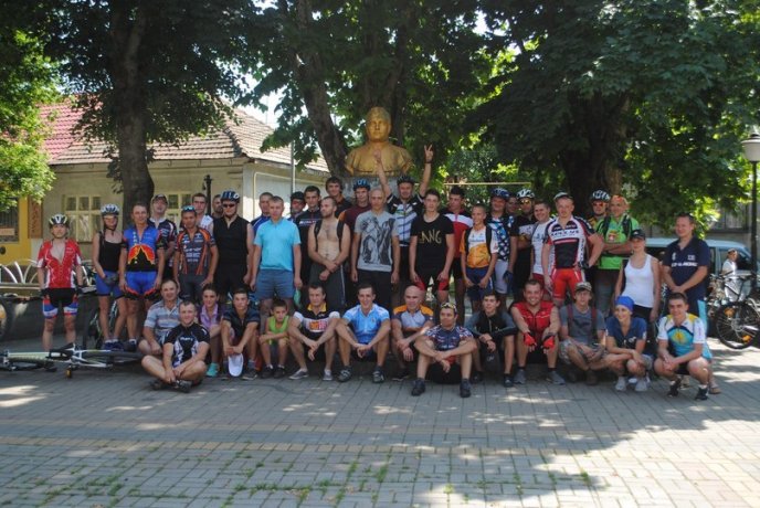 У Закарпатті вперше відбувся веломарафон довжиною у 100 кілометрів (ФОТО) – 04