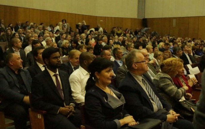 УжНУ відзначив 74-ту річницю від дня заснування – 03