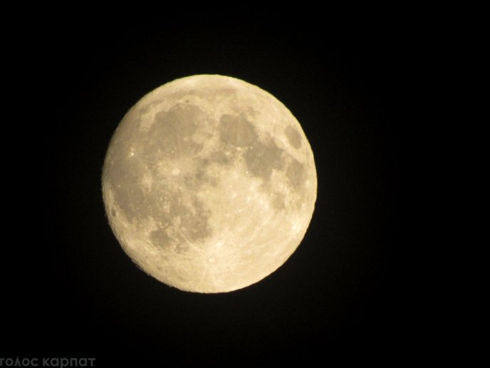 У небі над Закарпаттям цієї ночі можна було спостерігати заворожуюче видовище – 05