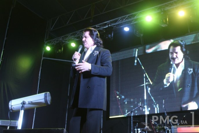 Павло Зібров виступив на сцені фестивалю "Червене вино-2017" – 02
