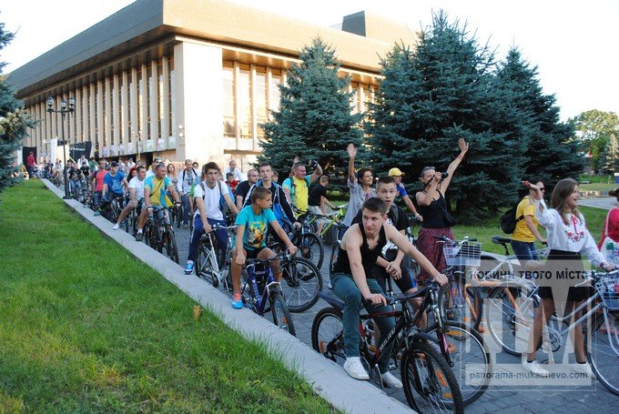 В Ужгороді відбувся масштабний "Night Ride" до Дня Незалежності (ФОТОРЕПОРТАЖ) – 10
