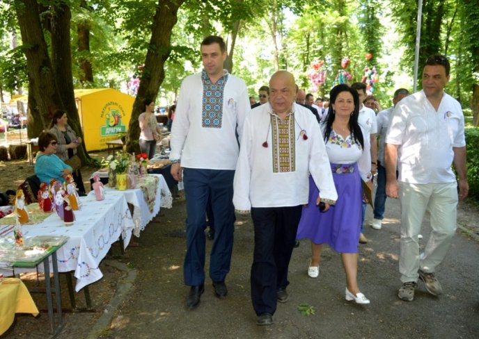 У виноградівському парку Перен відбувся винний фестиваль «Угочанська лоза» – 07