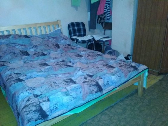 Поліцейські оприлюднили фото з місця вбивства подружжя – 01