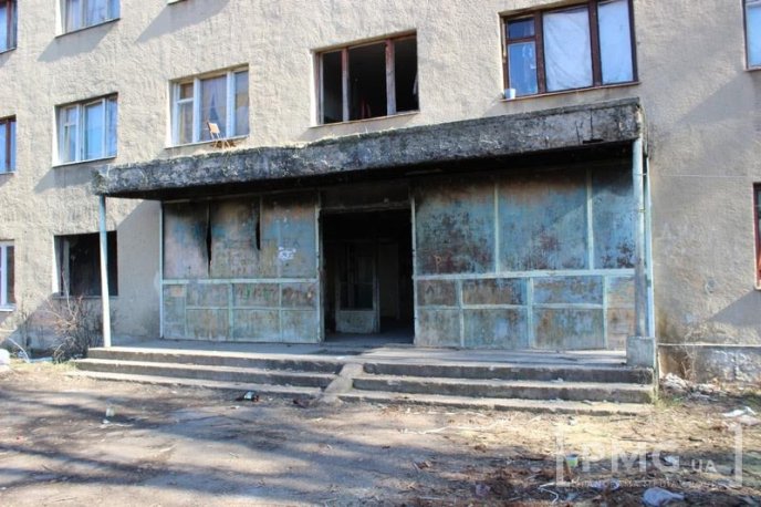 Будинок-привид: люди живуть у квартирах, в яких можна знімати фільми жахів – 01 Будинок-привид: люди живуть у квартирах, в яких можна знімати фільми жахів – 01