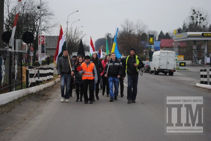 Закарпатські угорці вшанували жертв сталінських репресій поминальною ходою (ФОТО) – 14