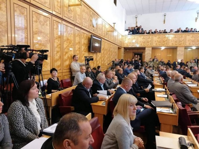 В Ужгороді розпочалася сесія Закарпатської облради – 02 В Ужгороді розпочалася сесія Закарпатської облради – 02