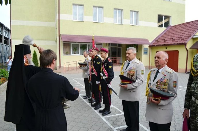 На 16-ту річниці з дня заснування Мукачівського військового ліцею завітав владика Феодор – 02