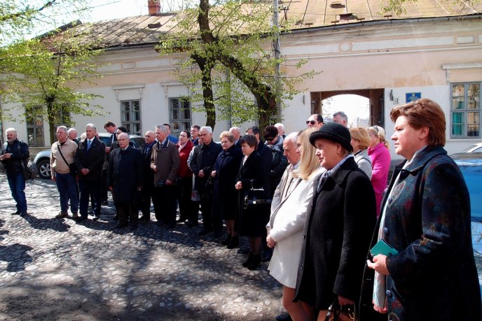 В Ужгороді відкрили пам’ятну дошку видатному краєзнавцю Юрію Саку – 02