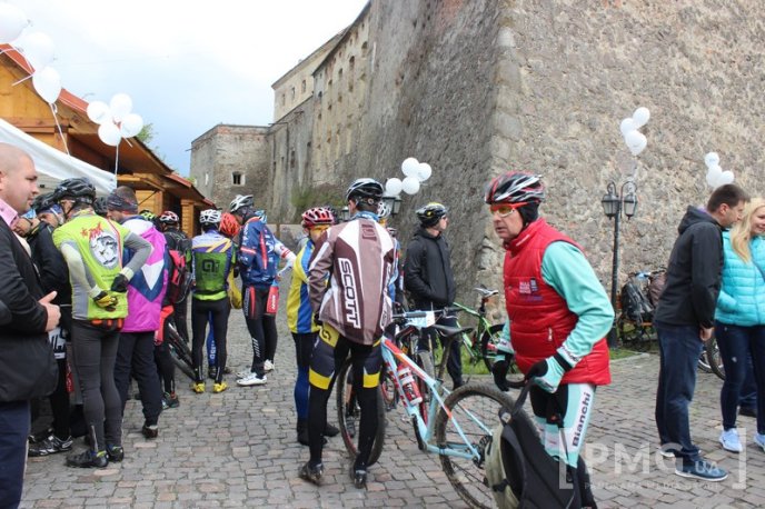 У Мукачівському замку стартував МТБ-марафон "Три замки Закарпаття" – 02