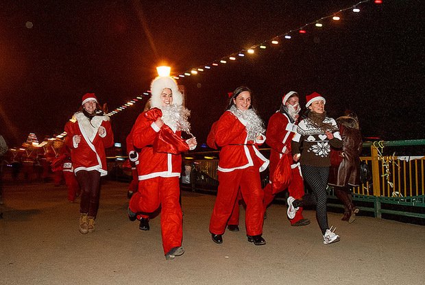 Декілька десятків Миколаїв вчора ввечері в обласному центрі створювали святкову та незабутню атмосферу (ФОТО) – 08